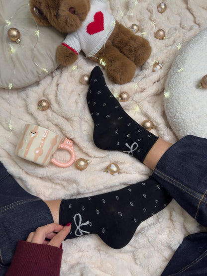 Paket 5 parov nogavic z malimi srčki 🖤