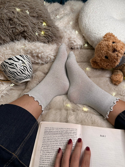 Paket 3 parov bleščečih nogavičk z volančki✨