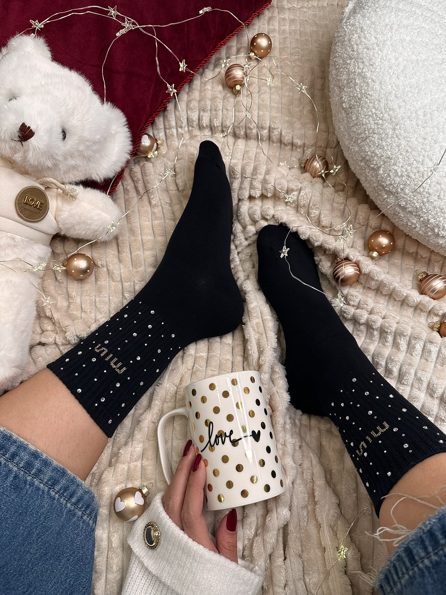 Par črnih MIU nogavičk s kristalčki ✨