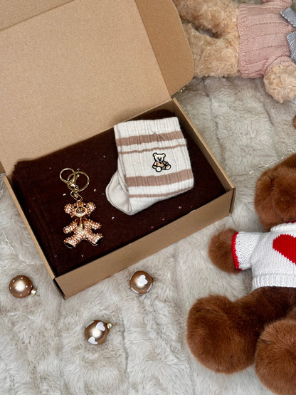 🎁 Darilni set - šal, termo nogavičke z medvedkom in obesek medo