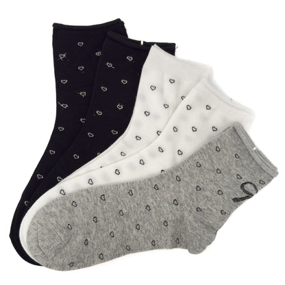 Paket 5 parov nogavic z malimi srčki 🖤