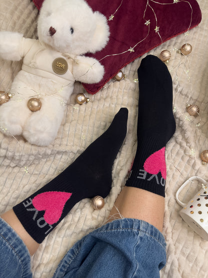 Par črnih nogavičk LOVE 💗