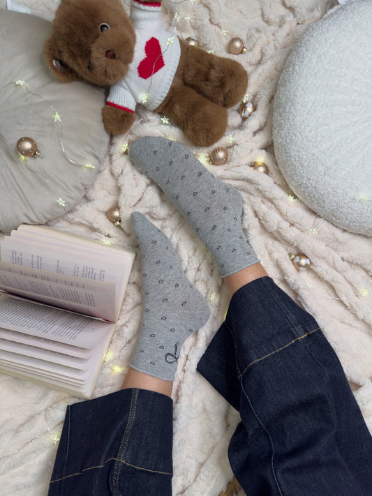 Paket 5 parov nogavic z malimi srčki 🖤