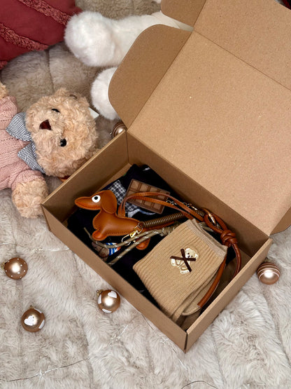 🎁 Darilni set - šal, nogavičke medo in obesek