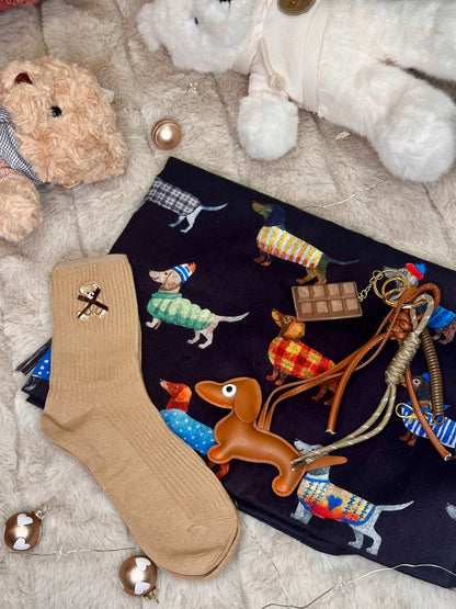 🎁 Darilni set - šal, nogavičke medo in obesek