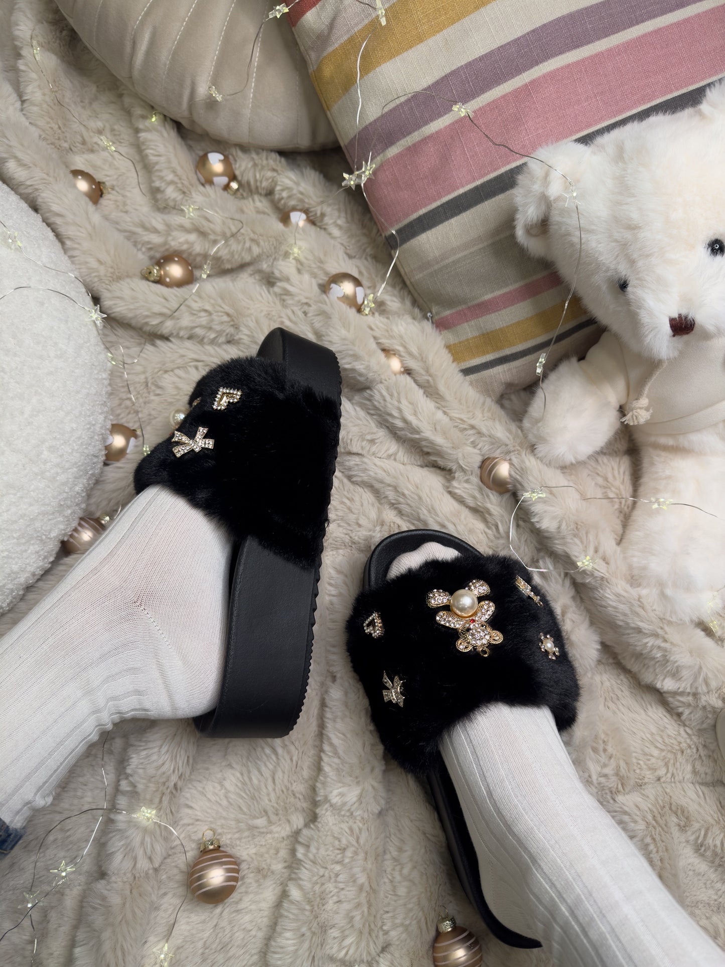 Odprti copatki s svetlečim medvedkom🧸